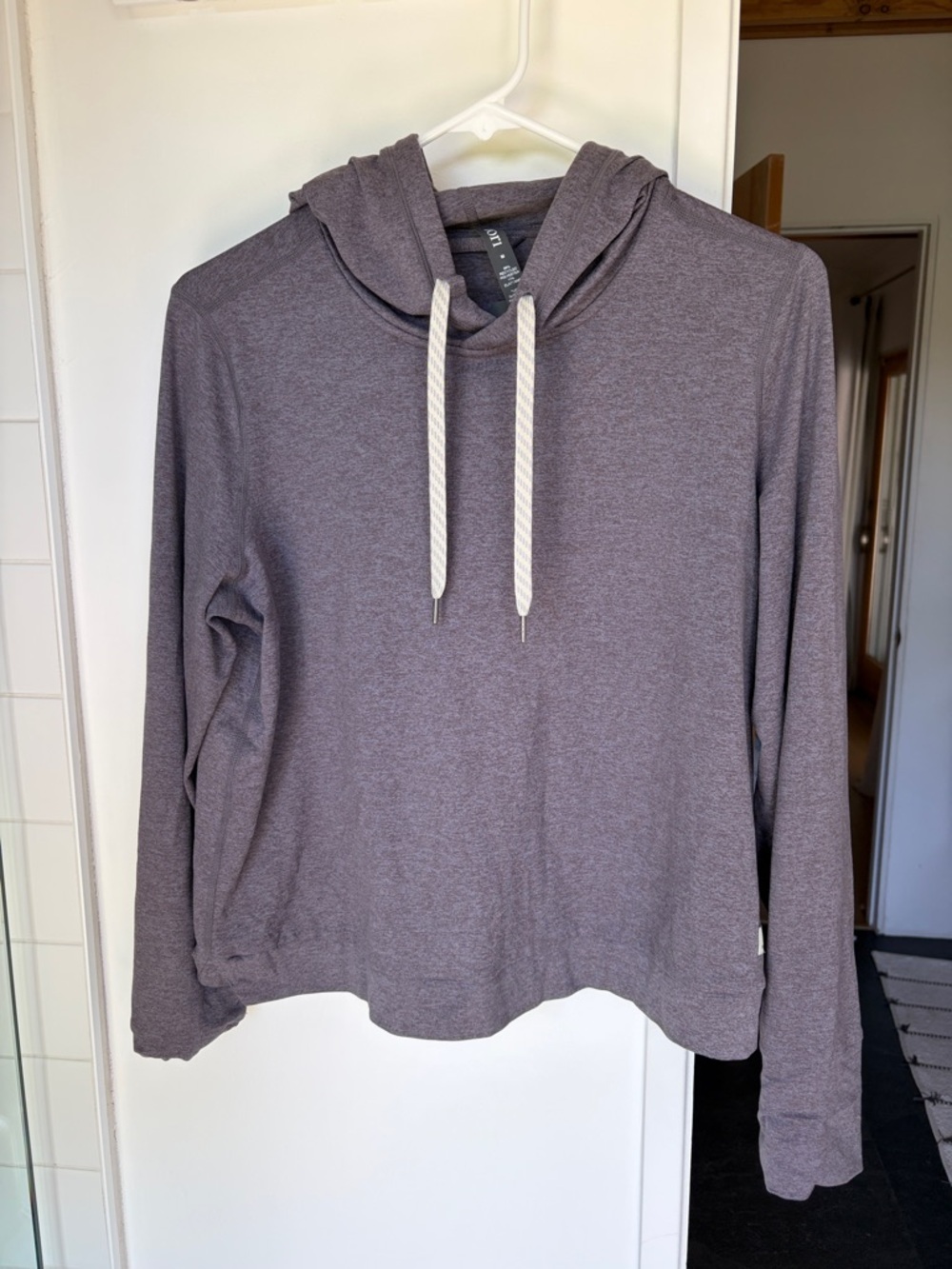 Vuori essential Hoodie Purple “Sawyer” Medium - Picture 4 of 8